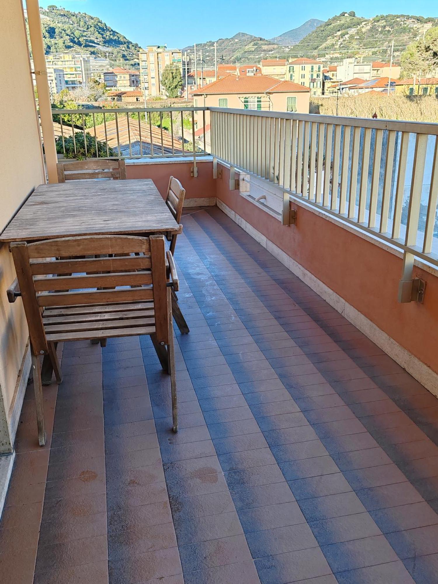 Ferienwohnung Relax Al Mare Vallecrosia Exterior foto